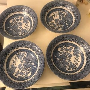 Royal Wessex Churchill Soup Bowls Set